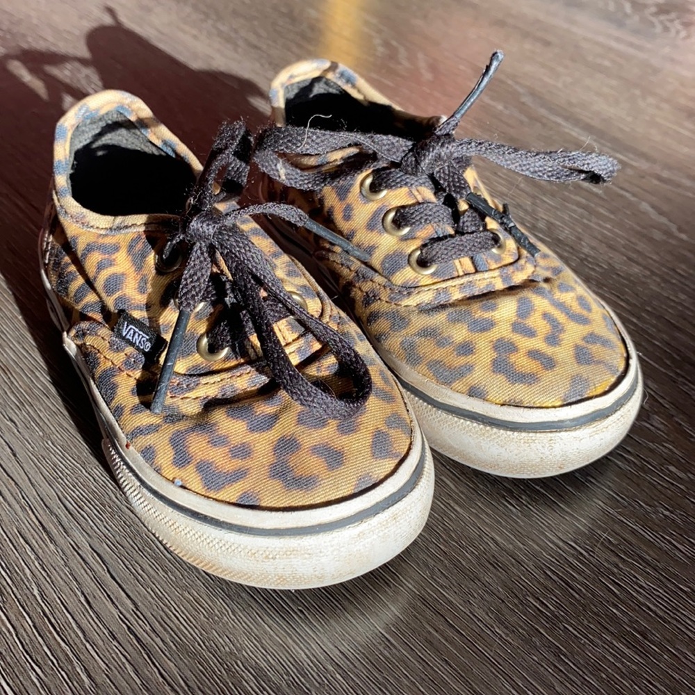 Toddler Cheetah print Vans